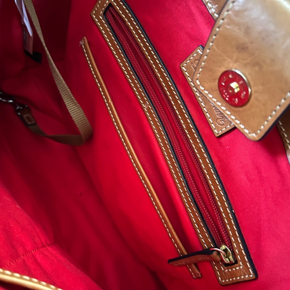 Dooney & Bourke Disney Mickey & Minnie Americana 20 Tote Bag - Picture 12 of 16